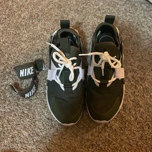 Women’s Nike Air Huaraches